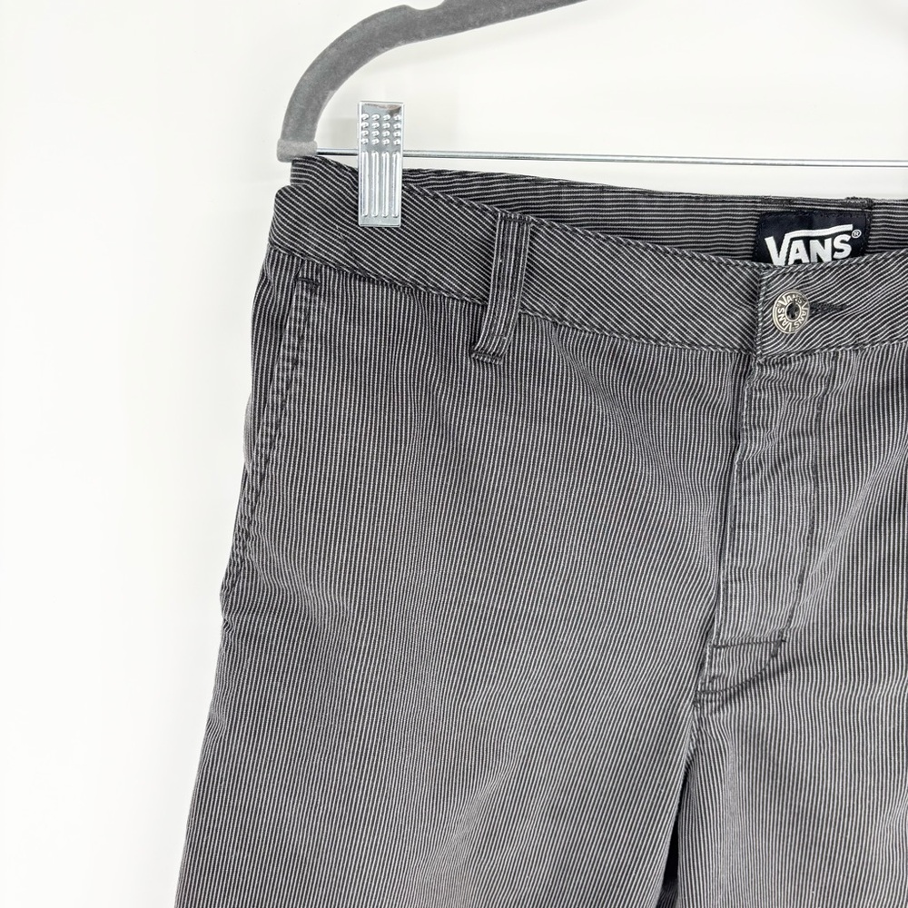 Vintage Vans Skateboarding Shorts Striped Loose Fit‎ Grunge Skater Y2K - Picture 2 of 8